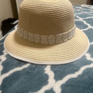 Mudd Tan and White Straw Hat with Lace Band